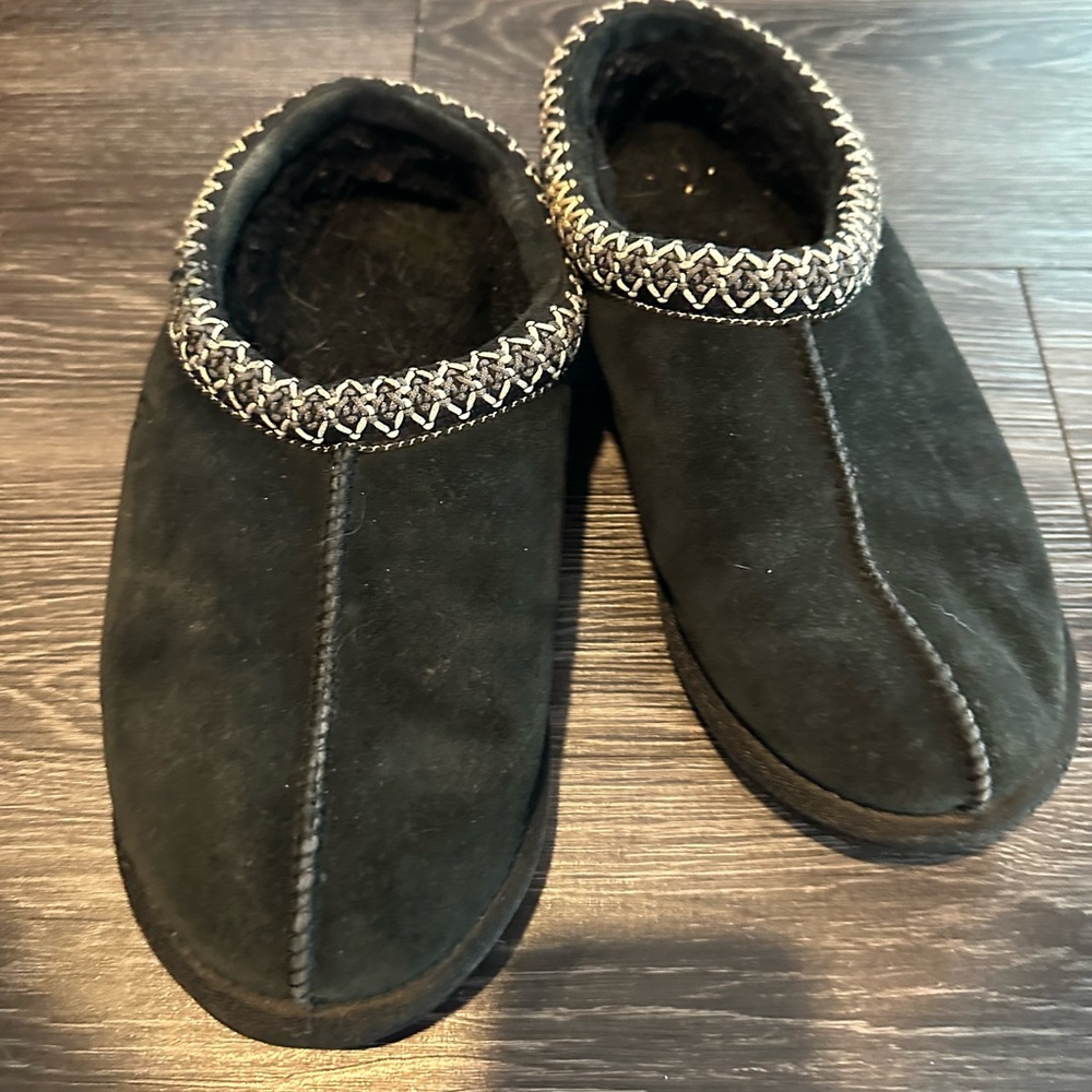 Women’s black Talsman Uggs size 9
